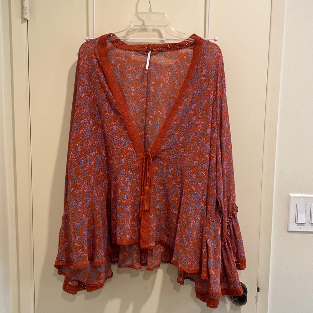 FREE PEOPLE flowy boho floral kimono top